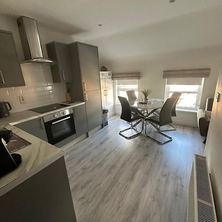 Westland Suites - Stylish, Modern, Elegant, Central Apartments A Londonderry Exterior photo