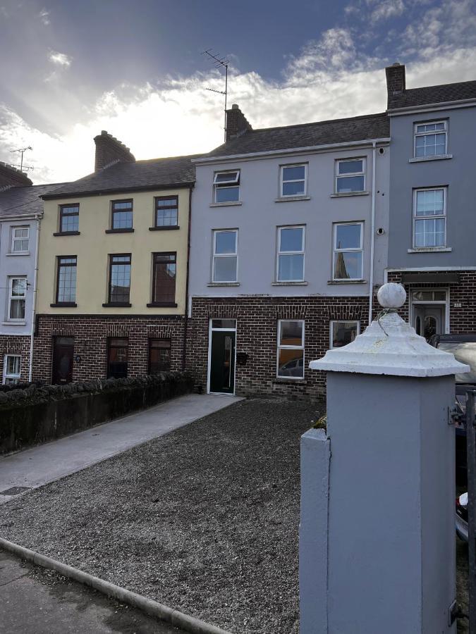 Westland Suites - Stylish, Modern, Elegant, Central Apartments A Londonderry Exterior photo